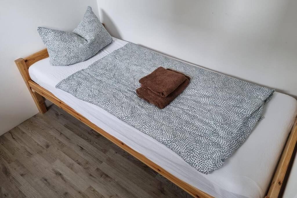 Ferienwohnung/Monteurwohnung Alte Garage Ahnatal Εξωτερικό φωτογραφία