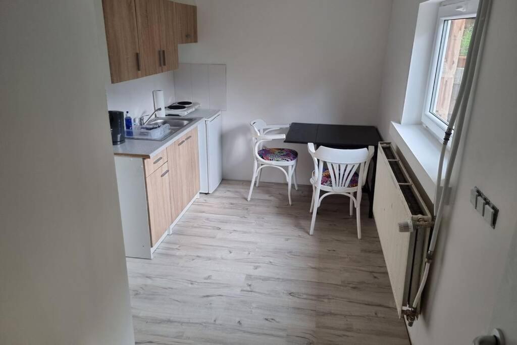 Ferienwohnung/Monteurwohnung Alte Garage Ahnatal Εξωτερικό φωτογραφία