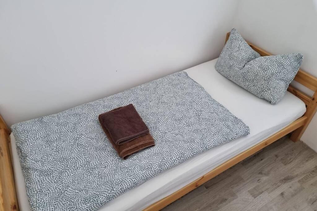 Ferienwohnung/Monteurwohnung Alte Garage Ahnatal Εξωτερικό φωτογραφία
